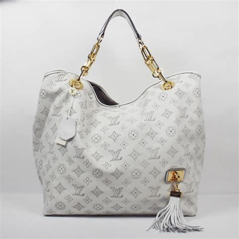 white louis Vuitton Bag monogram